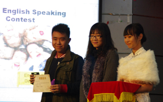 热情洋溢青春飞扬 第七届英语演讲比赛完满落幕