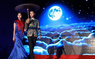 教官新生共庆嘉年华,爱上东软只需一个军训