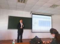 国际教育学院举办《语言形式・语义・思维意识》学术讲座