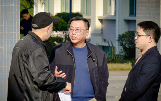 新学期秩序井然 学生精神饱满