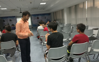 VIT大学Rajesh博士为我院留学班学生做讲座