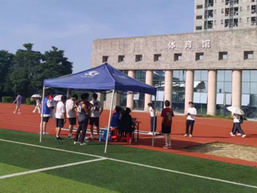 军事与体育教学部开展 2025 年春季学期学 生体质健康测试工作