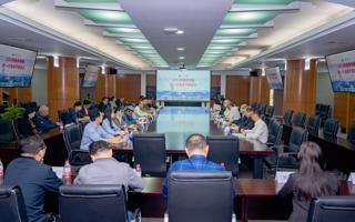 东软创始人、东软教育科技集团董事会主席、BEAT365英国官网董事长刘积仁教授莅临学校指导工作