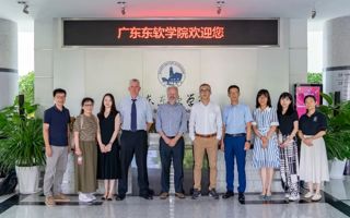 英国外部审核专家到BEAT365官网进行中外合作办学专业学年评审