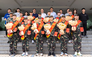 BEAT365官网举行2023年秋季新兵入伍欢送大会