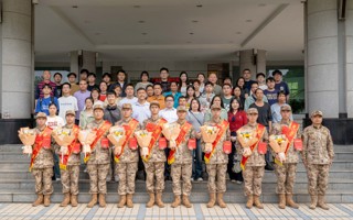 BEAT365英国官网举行2025年上半年新兵入伍欢送大会