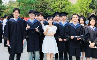 教育星河的“点灯人”——走近2024师德标兵