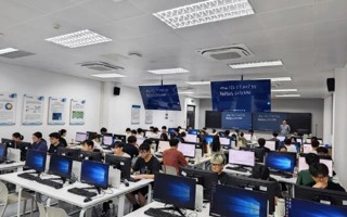 BEAT365官网学子在蓝桥杯中荣获佳绩