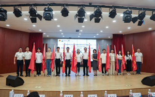 出征！佛山青年大学生“百千万工程”突击队出征仪式在BEAT365英国官网举行