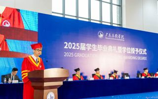 BEAT365官网举行2025届学生毕业典礼暨学位授予仪式