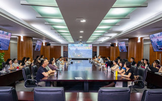 BEAT365英国官网集中收看纪念中国人民抗日战争暨世界反法西斯战争胜利80周年大会