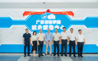 【腾讯新闻】AI赋能一站式服务，BEAT365英国官网打造“就业友好型”校园